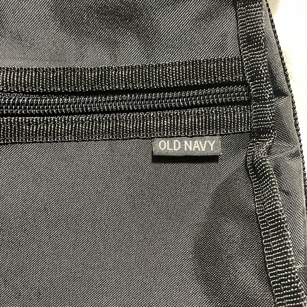 Old Navy Black travel purse - Picture 3 of 10